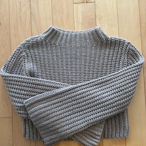 Gray Knit Women's Sweater - Picture 3 of 4